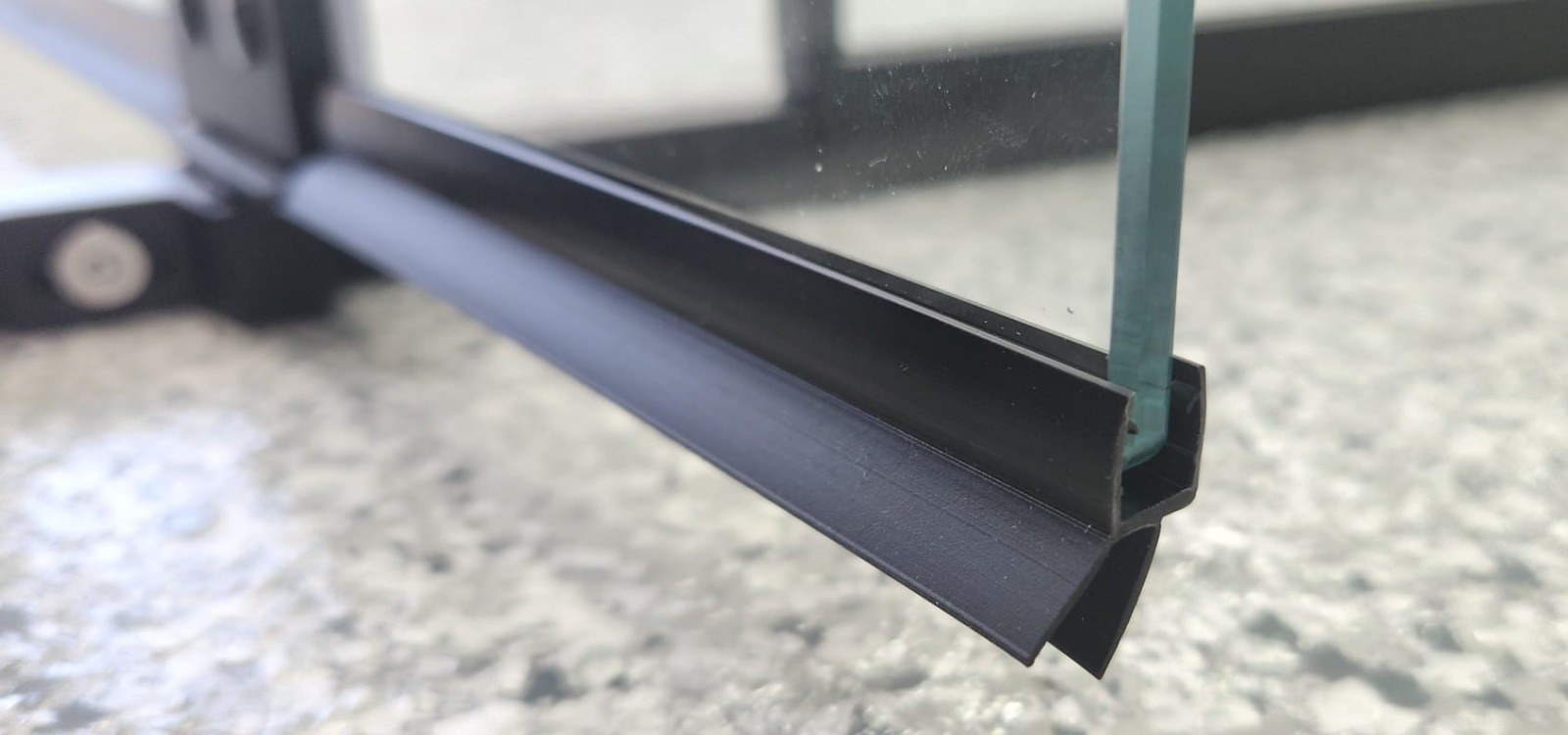 Bottom Door Seal 6mm — Matt Black